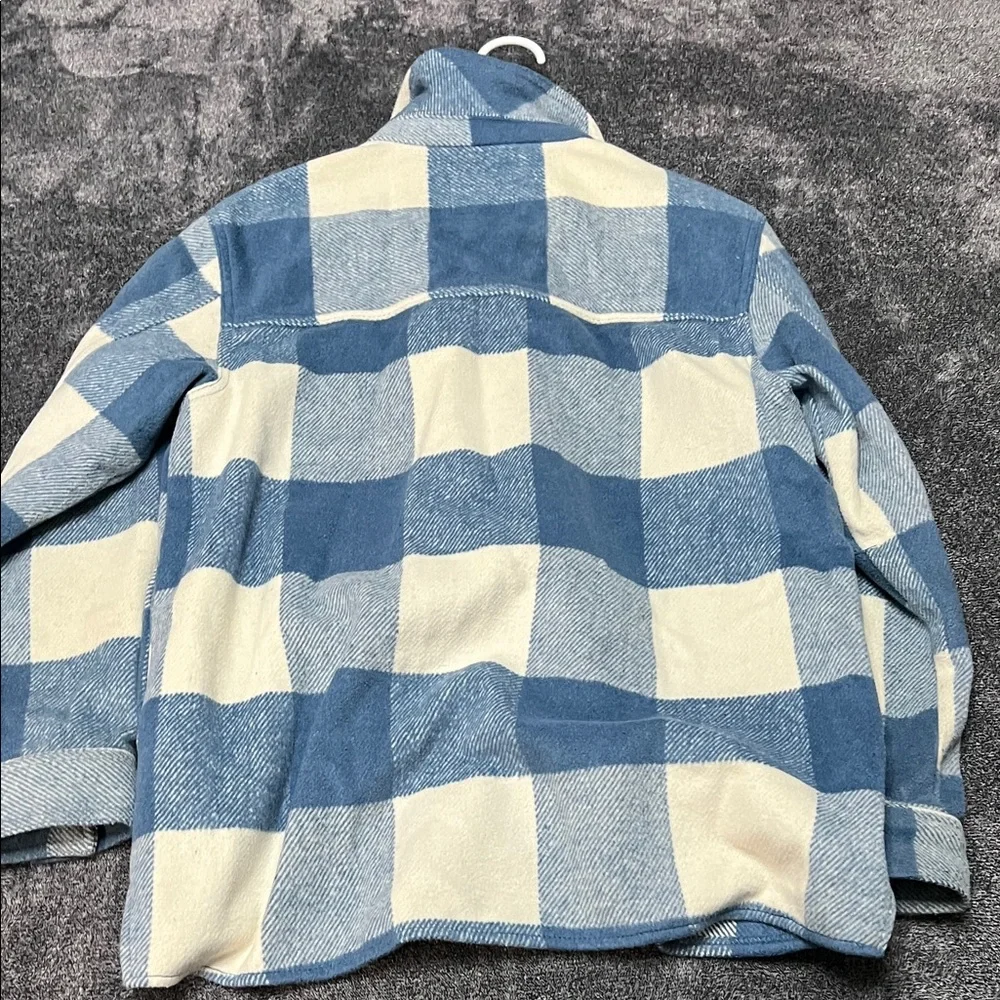Old Navy Blue and Cream Checkered Shirt Jacket - Picture 3 of 3
